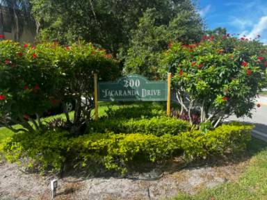 Main picture of 200 Jacaranda Dr