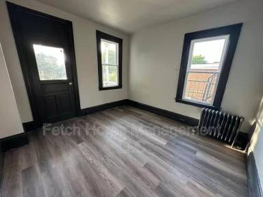 Main picture of 25 S Ann St