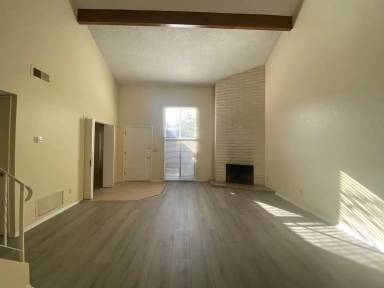 Main picture of 4645 Brentwood Ln