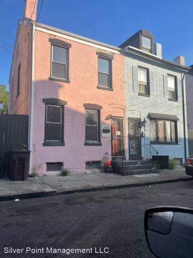 Main picture of 328 Rose St