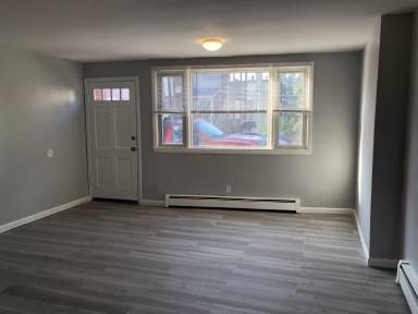 Main picture of 8 Summer St