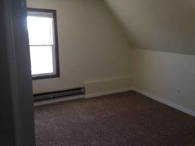 Main picture of 2625 N Oakland Ave