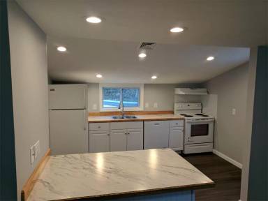 Main picture of 140 Paxton St