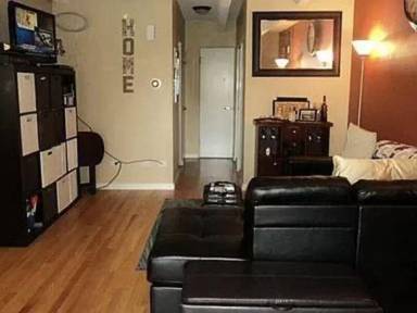 Main picture of 250 N Pearl St