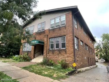 Main picture of 2714 W 44th St