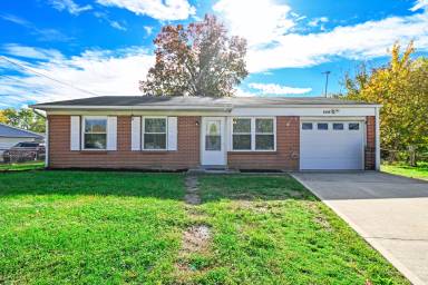 Main picture of 647 Bellaire Ct