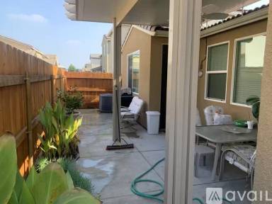 Main picture of 3853 Griffith Ave