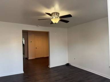 Main picture of 36 E Locust Ave