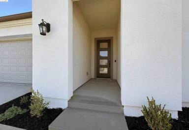 Main picture of 116 Heirloom Dr
