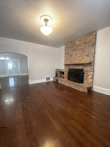 Main picture of 1111 N Benton Ave