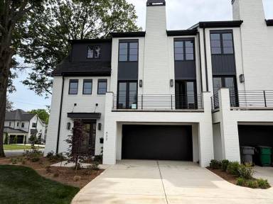 Main picture of 432 Dover Ave