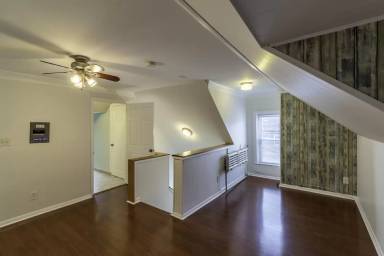 Main picture of 5615 Wellesley Ave. - 5