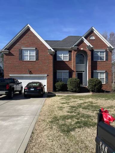 Main picture of 200 Grimball Ln