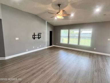 Main picture of 76155 Tideview Ln