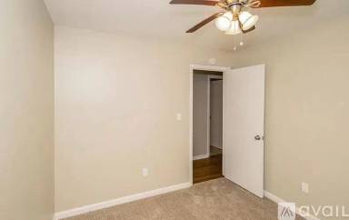 Main picture of 103 Moonglow Dr