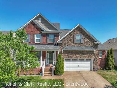 Main picture of 1837 Looking Glass Ln