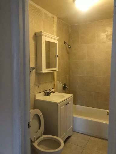 Main picture of 957 William St
