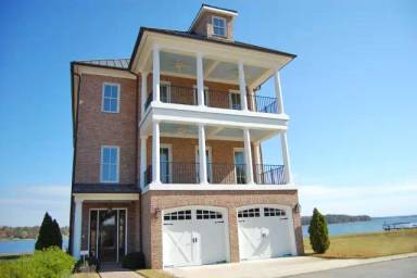 Main picture of 124 Indigo Way