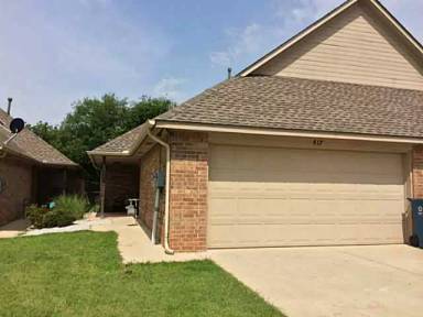 Main picture of 413 Sterling Pointe Way