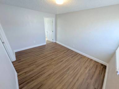 Main picture of 512 Northwood Rd