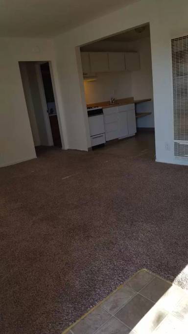Main picture of 195 Circle Dr