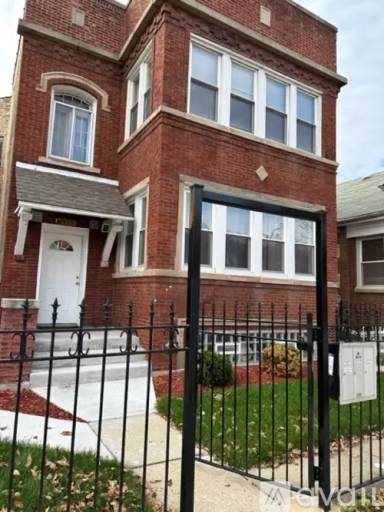 Main picture of 1418 N Central Ave