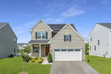 Main picture of 207 Patriot St