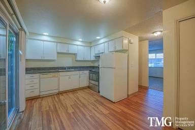 Main picture of 1801 NE 99 9806 19 St Ave