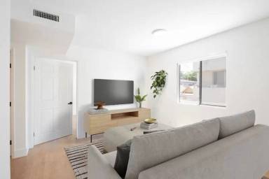 Main picture of 5716 Lexington Ave