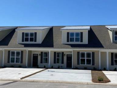 Main picture of 1820 Fox Den Way