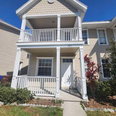Main picture of 903 Sumner St