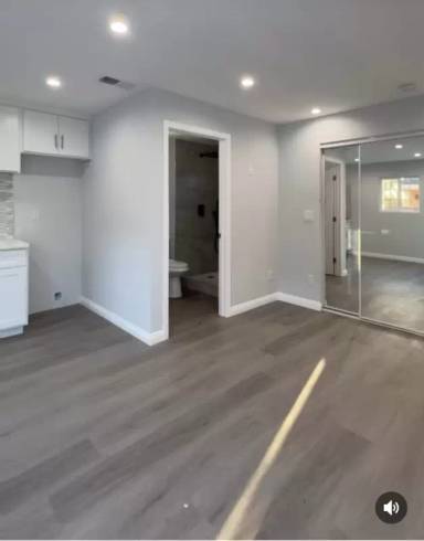 Main picture of 5938 Morrill Ave