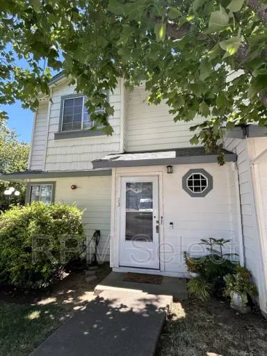 Main picture of 1810 E Tabor Ave