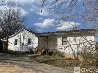 Main picture of 20 Spring Dr