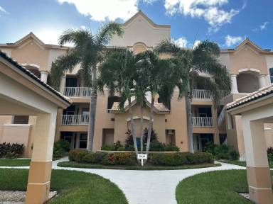 Main picture of Waterford at Lexington Condominiums