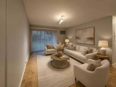 Main picture of 2A E Dundee Quarter Dr