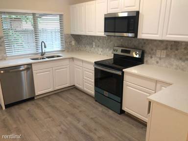 Main picture of 1405 Meandering Way