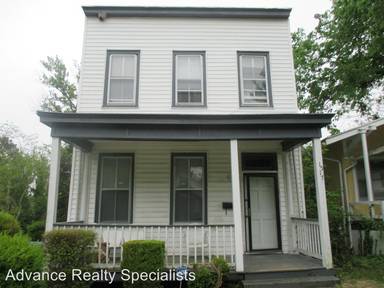 Main picture of 1517 Custer St