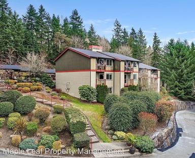 Main picture of 11056 NE 33rd Pl