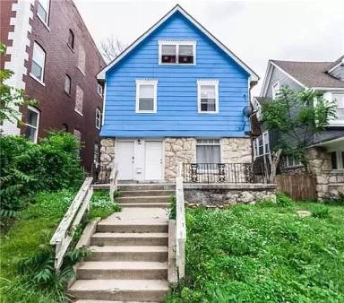Main picture of 915 Benton Blvd