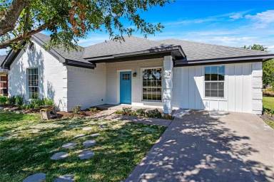 Main picture of 407 Phillips Cir
