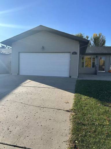 Main picture of 1119 32nd Ave SW