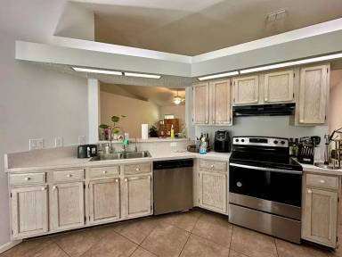 Main picture of 2156 Saint Martins Dr W