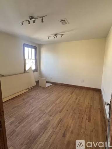 Main picture of 3724 General Meyer Ave