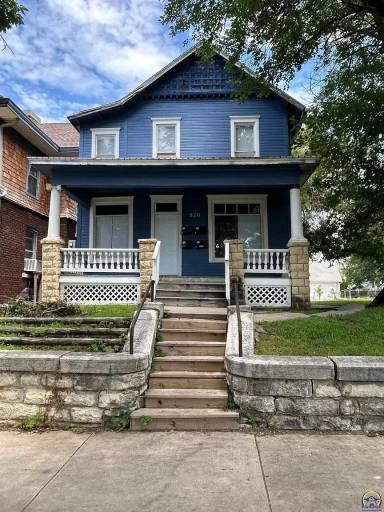 Main picture of 820 SW 6th Ave