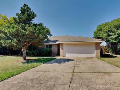Main picture of 2306 Starke Ct