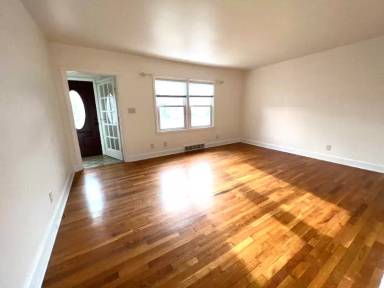 Main picture of 1829 Osterlitz Ave