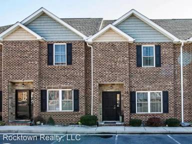 Main picture of 39 Cedar Point Ln