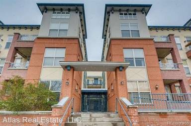 Main picture of 1747 N Pearl St
