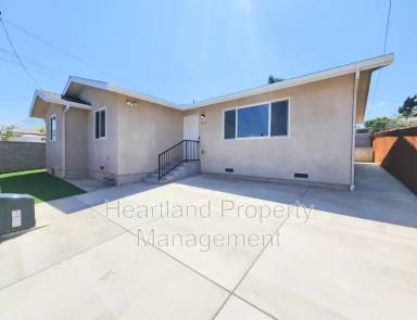 Main picture of 821 Raven St